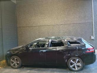 Peugeot 308 308 SW (L4/L9/LC/LJ/LR), Combi 5-drs, 2014 / 2021 1.2 12V e-THP PureTech 110 picture 3