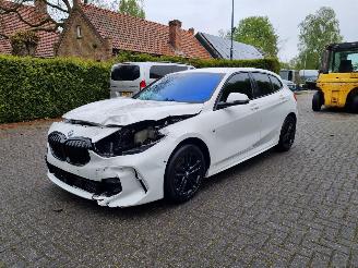 damaged BMW 1-serie 118i Aut. Mpak. Led