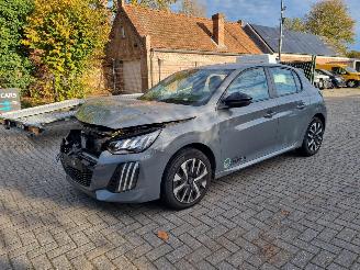 skadebil auto Peugeot 208 1.2 Hybr. Aut. Navi Stoelverw 2025/1