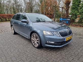 Voiture accidenté Skoda Octavia 1.6 TDI Aut. Airco Navi Stoelverw 2020/1