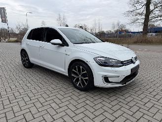 Volkswagen e-Golf E-DITION 136PK Aut. CAM NAV XENON picture 7