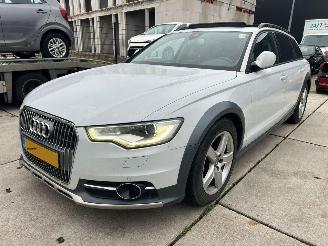 uszkodzony samochody osobowe Audi A6 allroad 3.0 TDI QUATRO -PANO-NAVI-PDC 2014/7