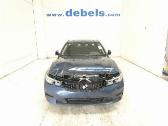 Voiture accidenté BMW 3-serie D 2022/3