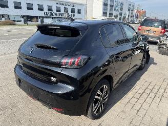 Peugeot 208 1.2I picture 8