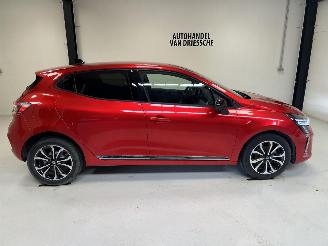Renault Clio TECHNO picture 2