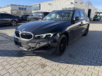 Schadeauto BMW 3-serie 318 d Touring 2025/4