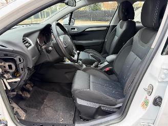 Citroën C4 FEEL picture 18