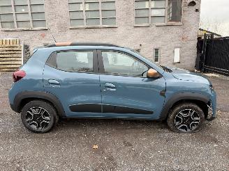 krockskadad bil auto Dacia Spring EXTREME 2023/10