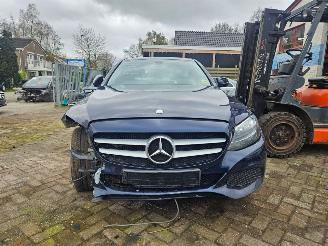 krockskadad bil bromfiets Mercedes C-klasse C 220 D 2015/12