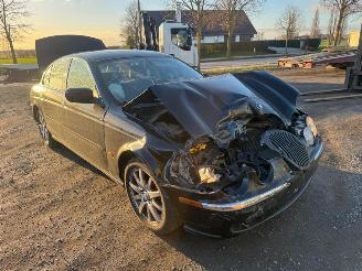 Jaguar S-type  picture 2