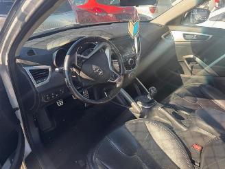 Hyundai Veloster  picture 10