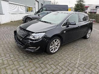 Vaurioauto  passenger cars Opel Astra 1.4 Turbo Sport + 2015/3