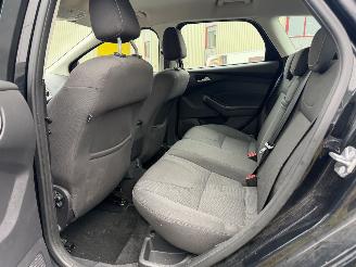 Ford Focus 1.6 EcoBoost Lease Titanium picture 8