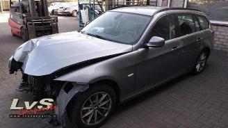 Vrakbiler auto BMW 3-serie 3 serie Touring (E91), Combi, 2004 / 2012 320d 16V Efficient Dynamics Edition 2012/2