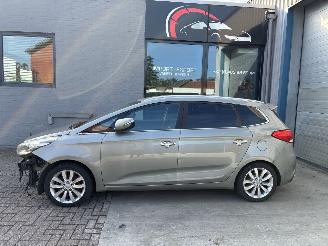 Avarii autoturisme Kia Carens KIA CARENS 1.7D 2014 7ZIT 2014/5
