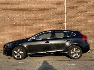 Volvo V-40 2.0 D2 R Design picture 8