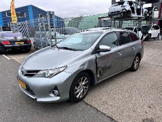 škoda osobní automobily Toyota Auris Touring Sports 1.8 HYBRIDE / PANO 2013/11