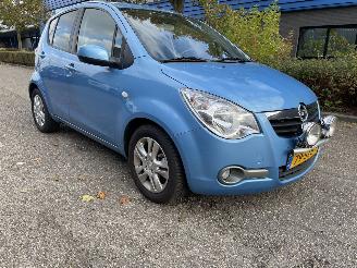 Voiture accidenté Opel Agila 1.0 5ds 2011/1