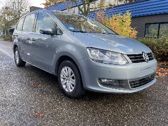 Voiture accidenté Volkswagen Sharan 2.0 tdi 100kw 7per. 2014/7