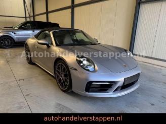 Porsche 911 Carrera 4 S Cabriolet -992- GT Silver picture 2