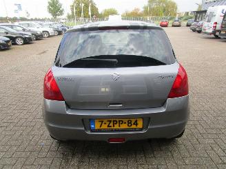 Suzuki Swift 1.3 Comfort picture 4