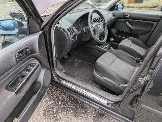 Volkswagen Golf 1.4 picture 11