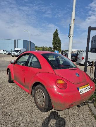 Volkswagen New-beetle (9C1/9G1) Hatchback 3-drs 1.6 (AYD) [75kW] 5-BAK picture 4