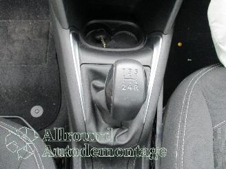 Peugeot 208 208 I (CA/CC/CK/CL) Hatchback 1.2 Vti 12V PureTech 82 (EB2F(HMZ)) [60k=
W]  (03-2012/12-2019) picture 11