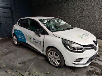 Salvage car Renault Clio  2018/1