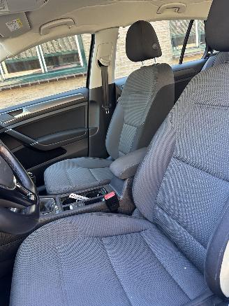 Volkswagen Golf 1.0 TSI Comfortline picture 16