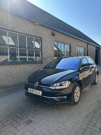 Schadeauto Volkswagen Golf 1.0 TSI Comfortline 2018/1