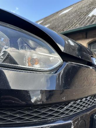 Volkswagen Up!  picture 25