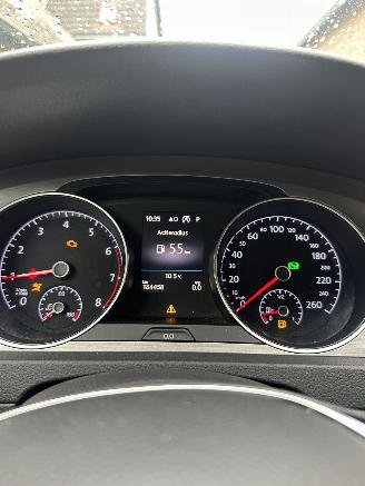 Volkswagen Golf  picture 12