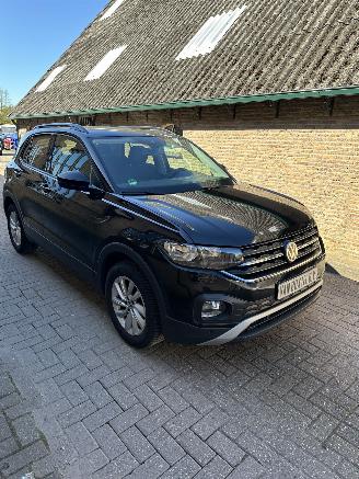 Damaged car Volkswagen T-Cross  2020/2