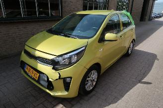 skadebil auto Kia Picanto Kia Picanto 1.0 DPi DynamicLine 2022/1