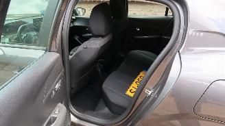 Peugeot 208 Peugeot 208 1.2 PureTech Active picture 17