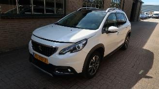Voiture accidenté Peugeot 2008 30-11-2017 2017/1