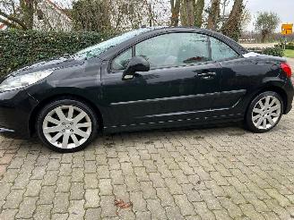 Peugeot 207 CC 1.6-16V T Sport picture 4