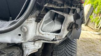Seat Arona 1.0 TSI STYLE COMPLEET DUITS KENTEKEN picture 10