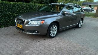 škoda osobní automobily Volvo V-70 2.0 2008/11