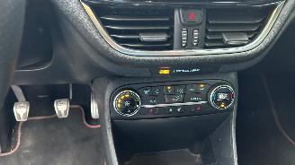 Ford Fiesta 1.0 EcoBoost Titanium picture 19