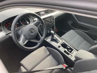 Volkswagen Passat Business Line Station picture 15