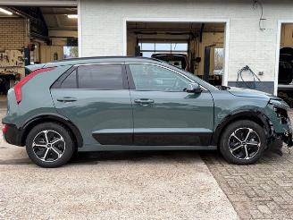 Kia Niro 1.6 GDI PHEV HYBRIDE 171 PK ! ( SCHROEFSCHADE ) picture 6