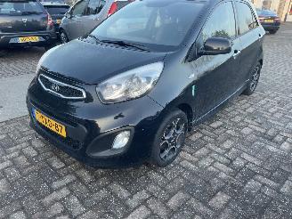 Schadeauto Kia Picanto  2014/6