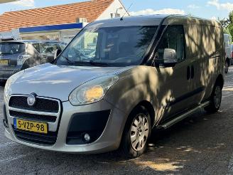 krockskadad bil auto Fiat Doblo CARGO 1.6 MULTIJET SX MAXI. AIRCO 2012/11