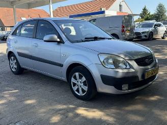 Kia Rio 1.4 X-pect. AIRCO | 5 DEURS | INRUIL VERKREGEN. picture 7