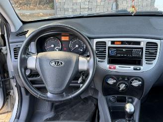 Kia Rio 1.4 X-pect. AIRCO | 5 DEURS | INRUIL VERKREGEN. picture 14