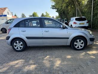 Kia Rio 1.4 X-pect. AIRCO | 5 DEURS | INRUIL VERKREGEN. picture 6