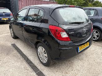 Opel Corsa 1200 picture 4
