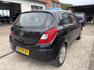 Opel Corsa 1200 picture 3